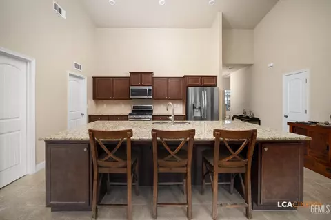 6213 Cape Cod Ave, Bakersfield, CA 93313 photo 5