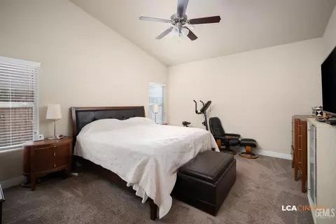6213 Cape Cod Ave, Bakersfield, CA 93313 photo 9