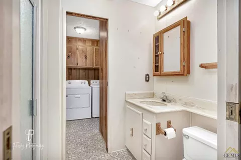 601 45th St, Bakersfield, CA 93301 photo 31