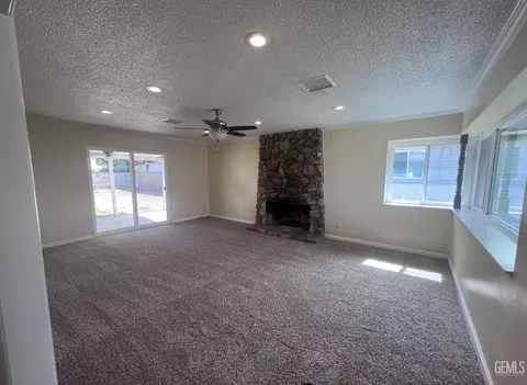 410 Cotton Ave, Buttonwillow, CA 93206 photo 4
