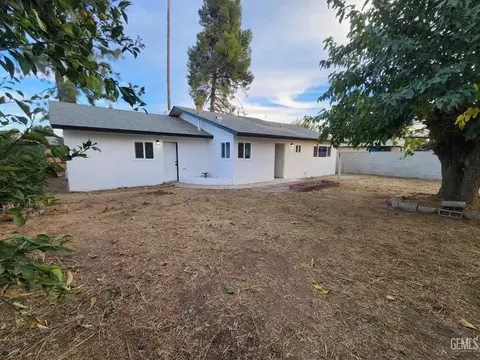 9908 San Fernando St, Lamont, CA 93241 photo 15