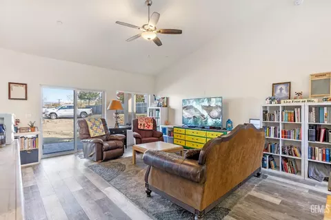 17481 Bold Venture Dr, Tehachapi, CA 93561 photo 13