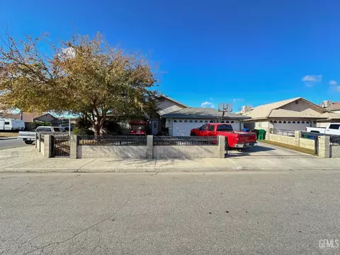 259 Regina Ct, Shafter, CA 93263 photo 5