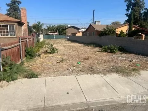 1208 3rd St, Bakersfield, CA 93304 photo 1