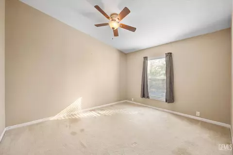 28138 Carousel Ave, Taft, CA 93268 photo 31