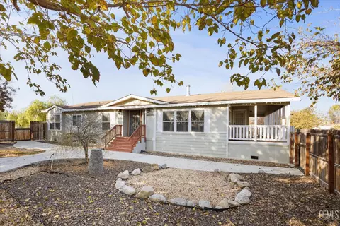 28138 Carousel Ave, Taft, CA 93268 photo 6