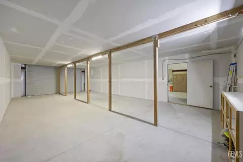 28138 Carousel Ave, Taft, CA 93268 photo 42