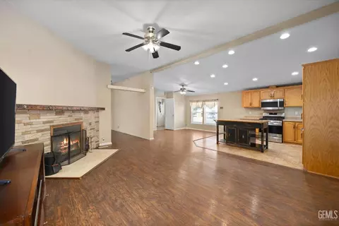 28138 Carousel Ave, Taft, CA 93268 photo 14