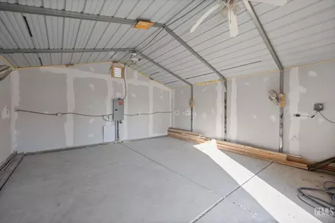 28138 Carousel Ave, Taft, CA 93268 photo 40