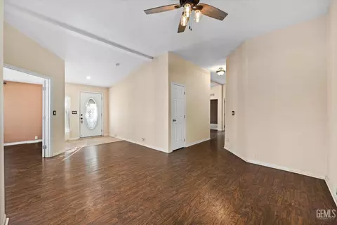28138 Carousel Ave, Taft, CA 93268 photo 19