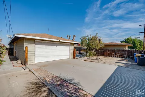 313 E San Emidio St, Taft, CA 93268 photo 25