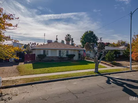 313 E San Emidio St, Taft, CA 93268 photo 3