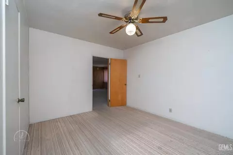 313 E San Emidio St, Taft, CA 93268 photo 12