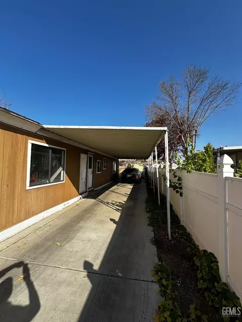 1304 Springbrook Ct, Bakersfield, CA 93307 photo 18