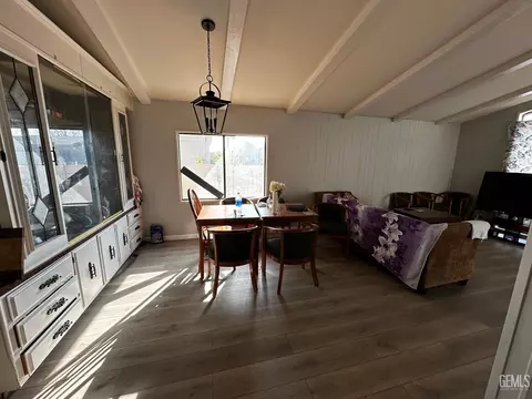 1304 Springbrook Ct, Bakersfield, CA 93307 photo 7