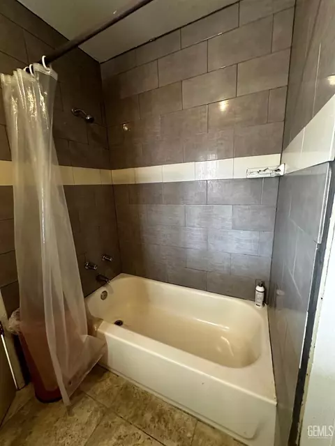 1304 Springbrook Ct, Bakersfield, CA 93307 photo 16