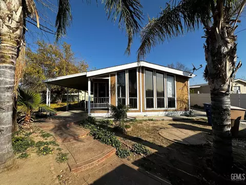 1304 Springbrook Ct, Bakersfield, CA 93307 photo 1
