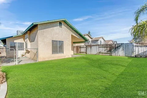 1109 Eubanks Ave, Bakersfield, CA 93307 photo 27