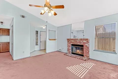 1109 Eubanks Ave, Bakersfield, CA 93307 photo 9