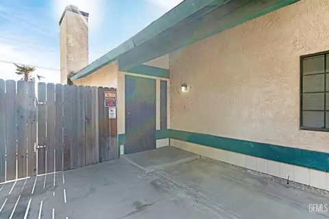 1109 Eubanks Ave, Bakersfield, CA 93307 photo 5