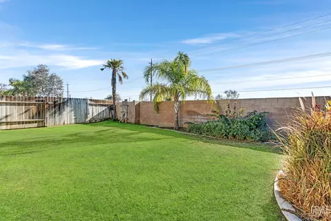 1109 Eubanks Ave, Bakersfield, CA 93307 photo 29