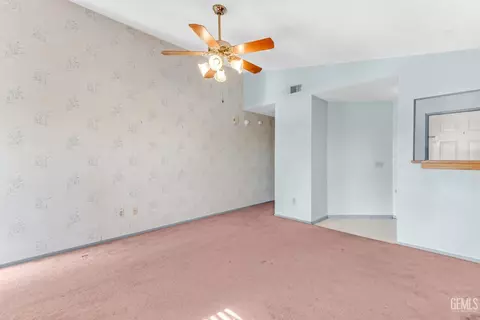 1109 Eubanks Ave, Bakersfield, CA 93307 photo 8