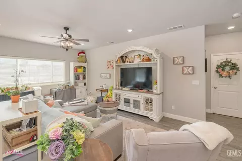 9001 Brook Shadow Way, Shafter, CA 93263 photo 19