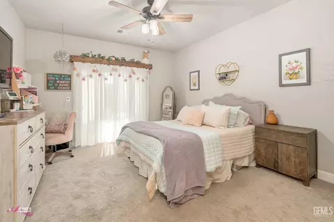 9001 Brook Shadow Way, Shafter, CA 93263 photo 16