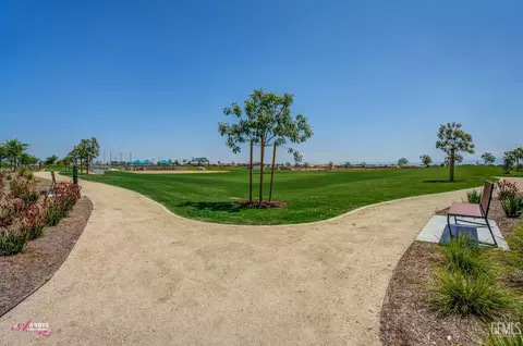 9001 Brook Shadow Way, Shafter, CA 93263 photo 31