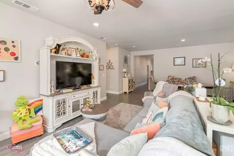 9001 Brook Shadow Way, Shafter, CA 93263 photo 20
