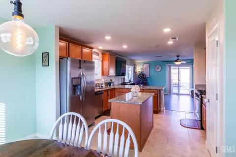 6110 Whaleback Ave, Bakersfield, CA 93313 photo 13