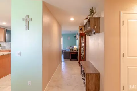 6110 Whaleback Ave, Bakersfield, CA 93313 photo 5