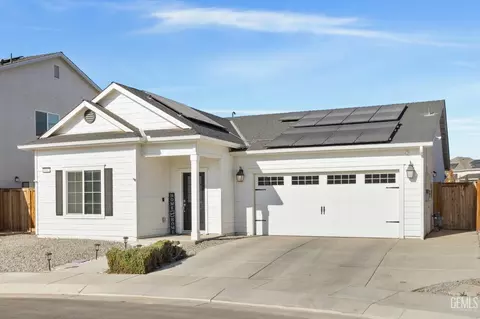 9032 Brook Shadow Way, Shafter, CA 93263 photo 2