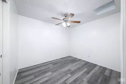 1032 Iris St, Wasco, CA 93280 photo 25