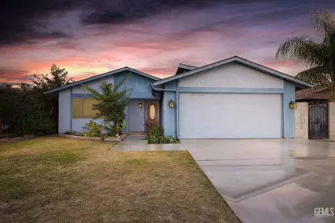 1032 Iris St, Wasco, CA 93280 photo 1