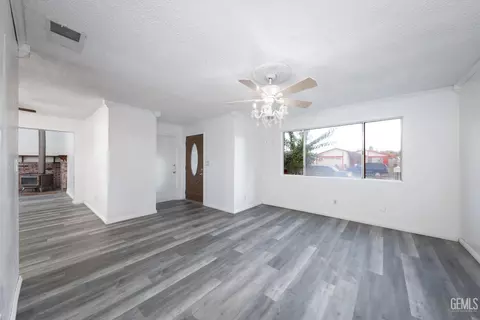 1032 Iris St, Wasco, CA 93280 photo 12