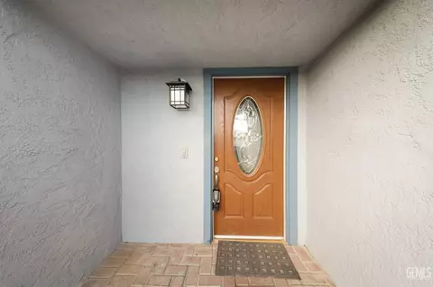 1032 Iris St, Wasco, CA 93280 photo 9