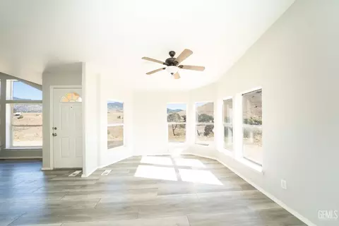 13933 Back Canyon Rd, Caliente, CA 93518 photo 7