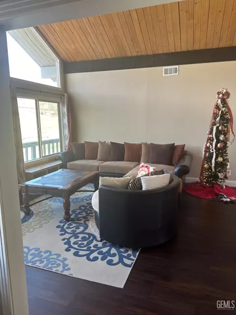 30000 N Lower Valley Rd, Tehachapi, CA 93561 photo 10