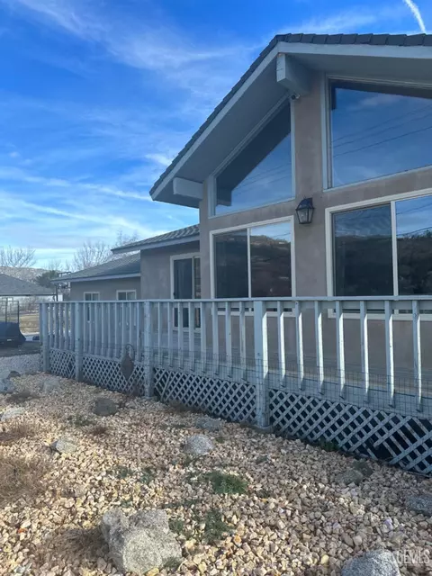 30000 N Lower Valley Rd, Tehachapi, CA 93561 photo 5