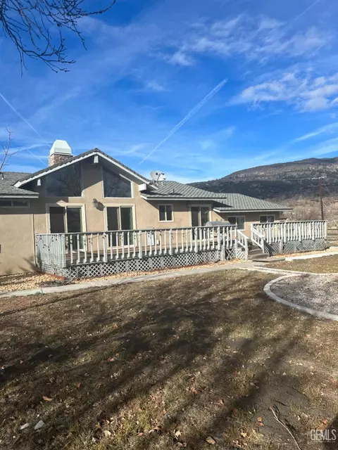 30000 N Lower Valley Rd, Tehachapi, CA 93561 photo 2