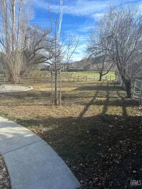 30000 N Lower Valley Rd, Tehachapi, CA 93561 photo 31