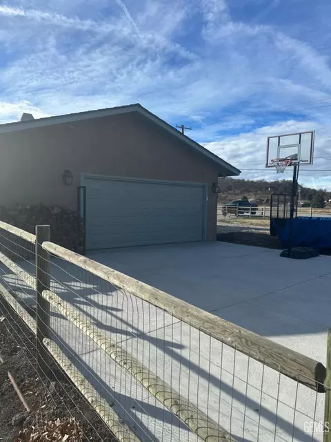 30000 N Lower Valley Rd, Tehachapi, CA 93561 photo 27