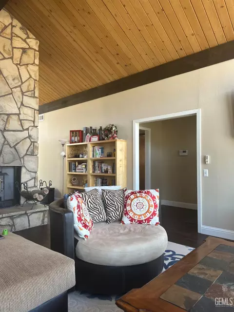 30000 N Lower Valley Rd, Tehachapi, CA 93561 photo 14