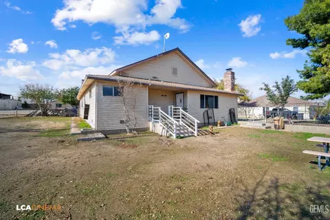 Other - 831 Oleander St, Taft, CA 93268 photo 4 of 10