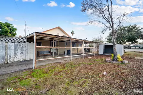 Exterior - 831 Oleander St, Taft, CA 93268 photo 3 of 8