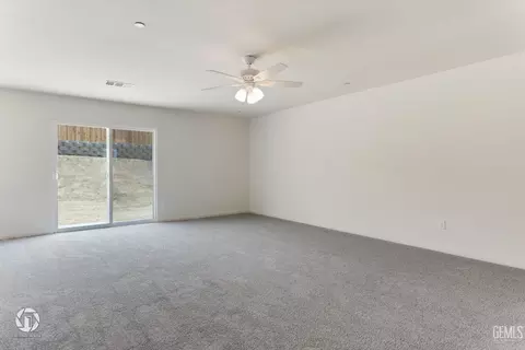 616 Sinatra Way, Shafter, CA 93263 photo 8