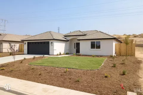 616 Sinatra Way, Shafter, CA 93263 photo 3