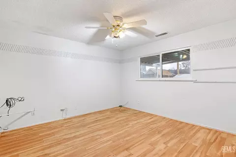 904 Kelton St, Tehachapi, CA 93561 photo 11