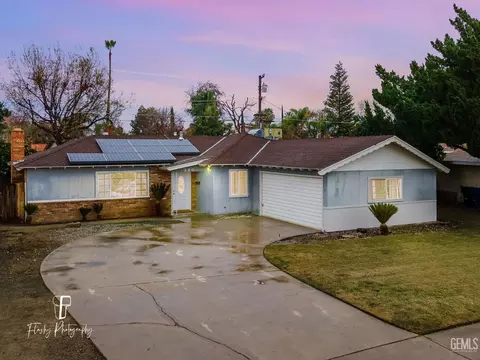 540 Harris Dr, Shafter, CA 93263 photo 2